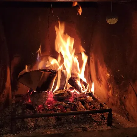 Renovated Balcony-apartment, Next To Forest, Indoor Fireplace, On Mountain, Free Parking * סכונאץ'