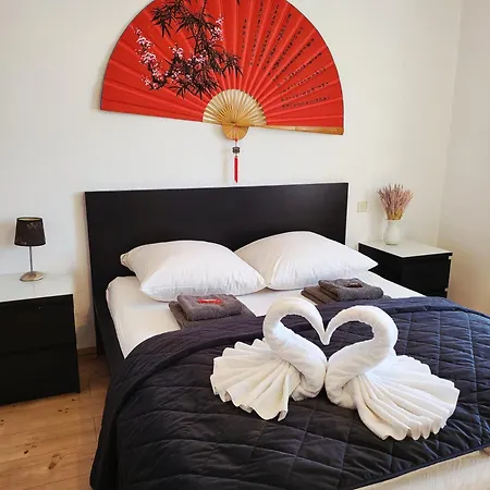 Renovated Balcony-apartment, Next To Forest, Indoor Fireplace, On Mountain, Free Parking * סכונאץ'