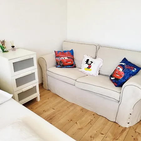 Deck-apartment, Next To Forest, Of Mountain, Free Parking, Renovated * Schonach im Schwarzwald