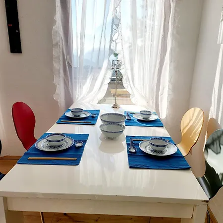 Renovated Balcony-apartment, Next To Forest, Indoor Fireplace, On Mountain, Free Parking דירה *